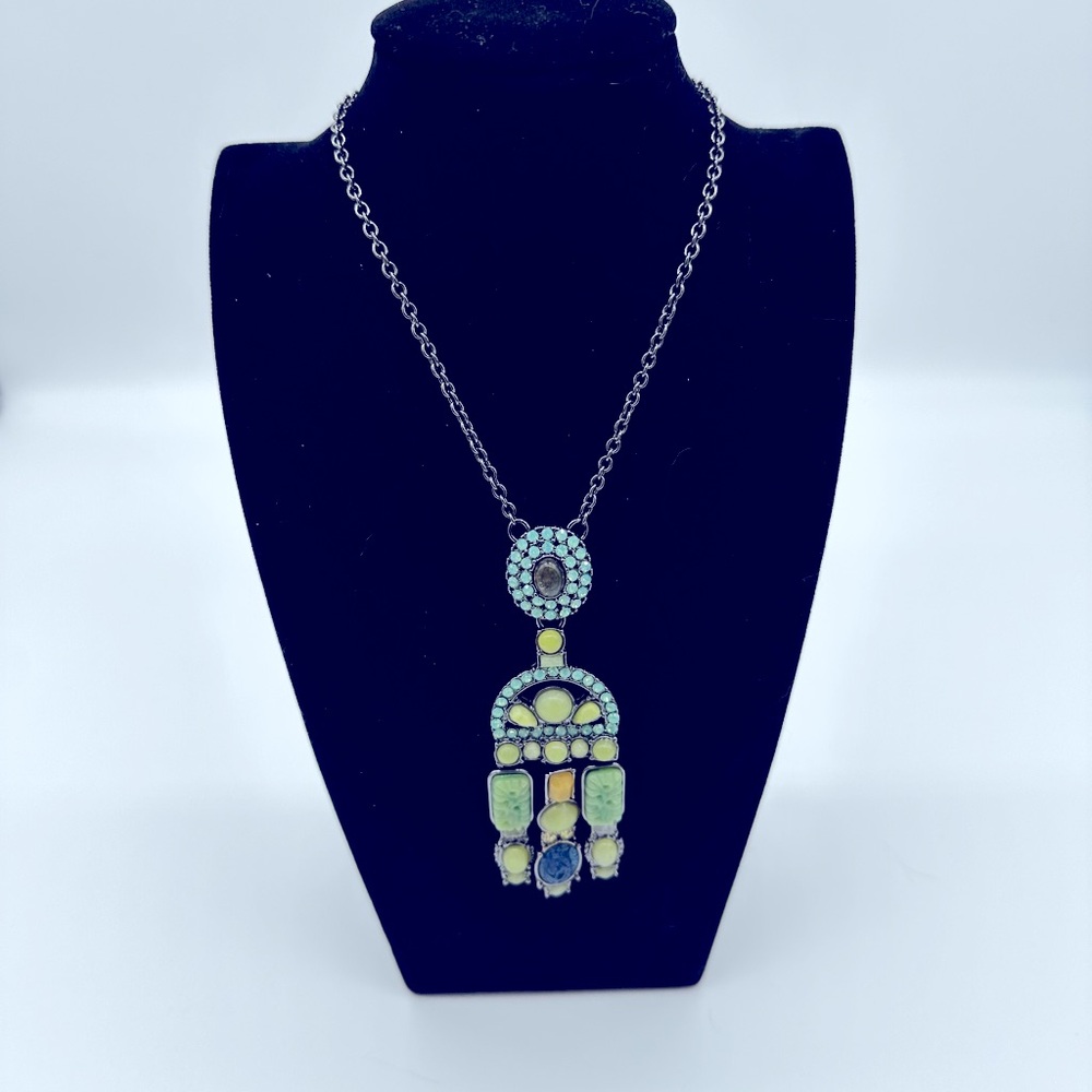 Cabi adjustable necklace brilliant stones